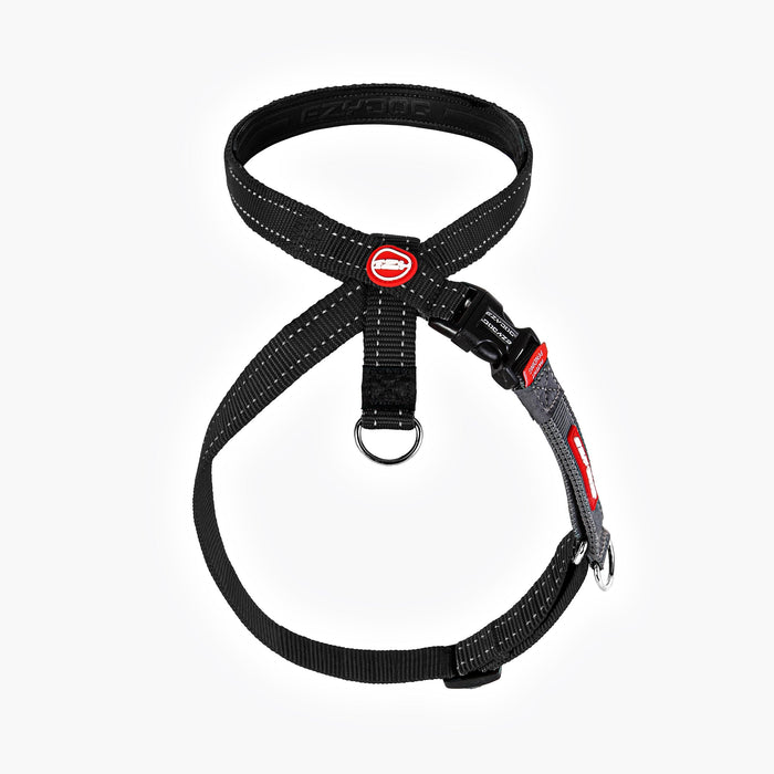 EzyDog CrossCheck harness, showcasing the adjustable straps and ergonomic design for better dog control.