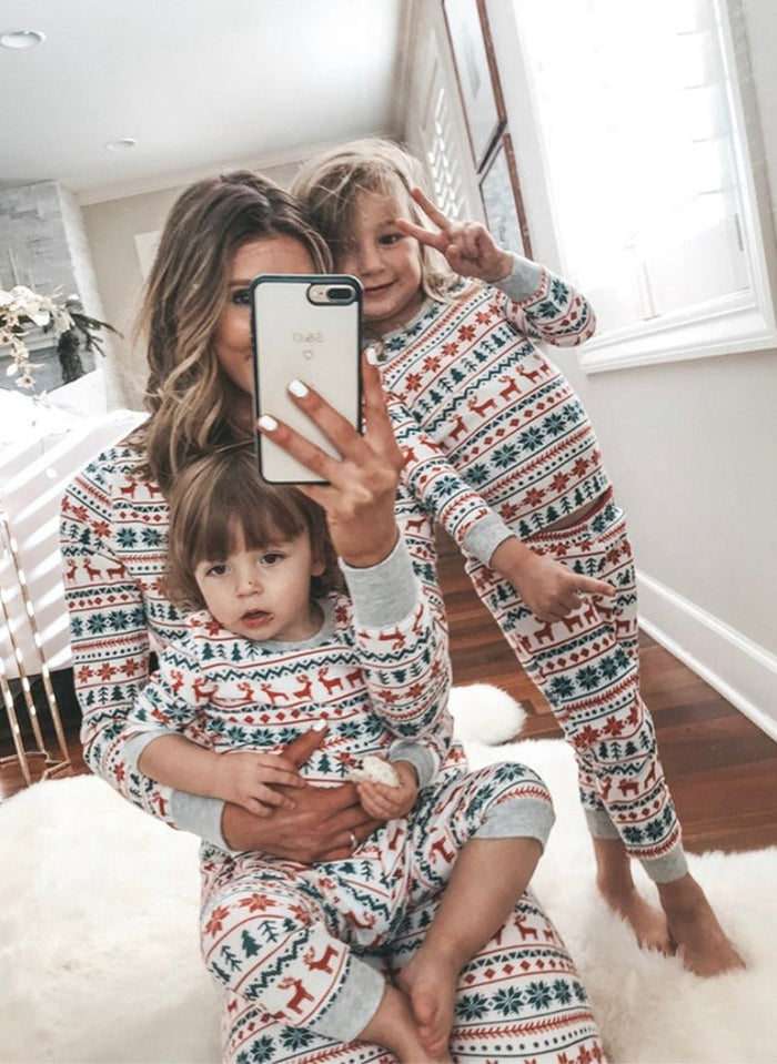Family Matching Elks With Snowflakes Design Pajama