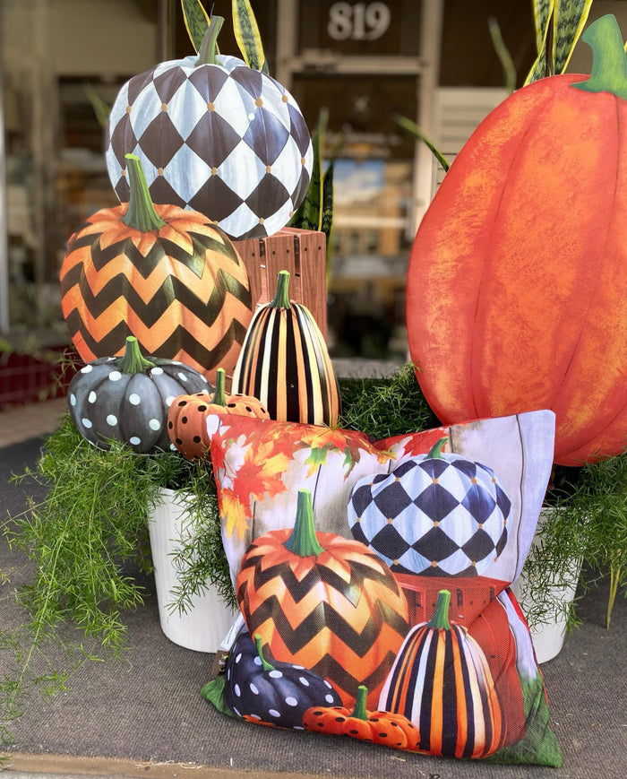 Harlequin Stacked Pumpkin Topiary Metal Stake