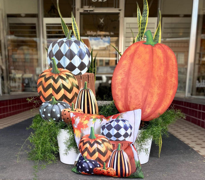 Harlequin Stacked Pumpkin Topiary Metal Stake