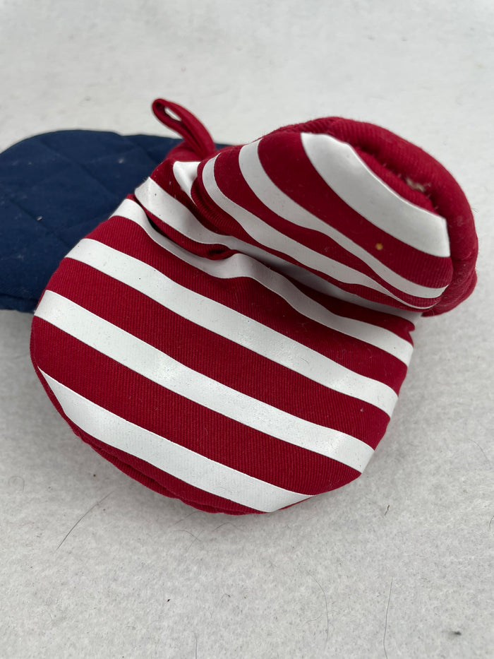 Patriotic Stars and Stripes 2 pack Mini Oven Mitts
