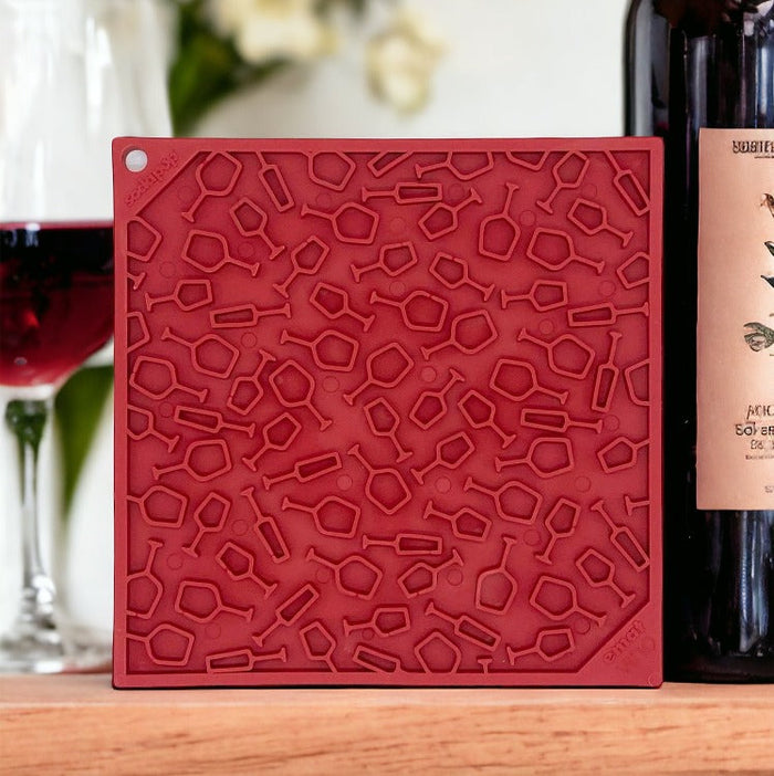 Vino Bottle Pattern Lick Mat
